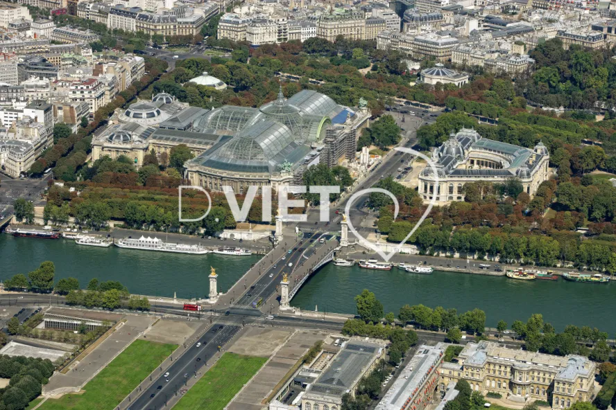 Photo Dominique VIET - Le Grand palais et le petit palais