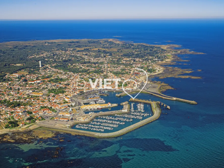 Photo Dominique VIET - Port joinville