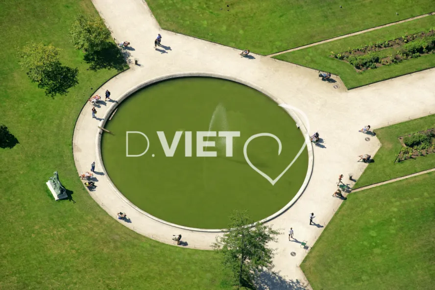 Photo Dominique VIET - Bassin des tuileries