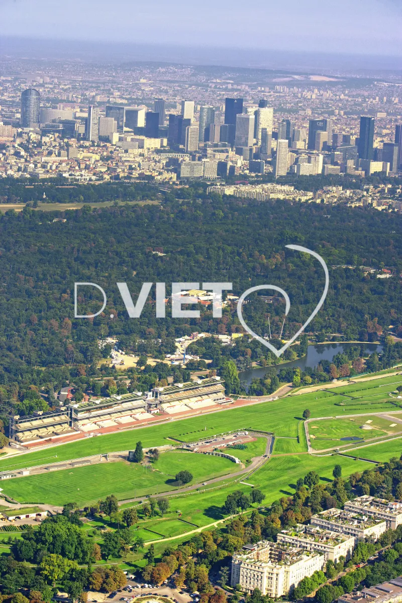 Photo Dominique VIET - Bois de Boulogne hippodrome d'Auteuil