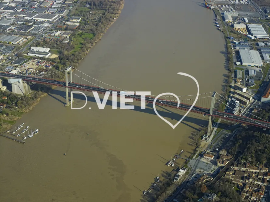 Photo Dominique VIET - Pont d'Aquitaine