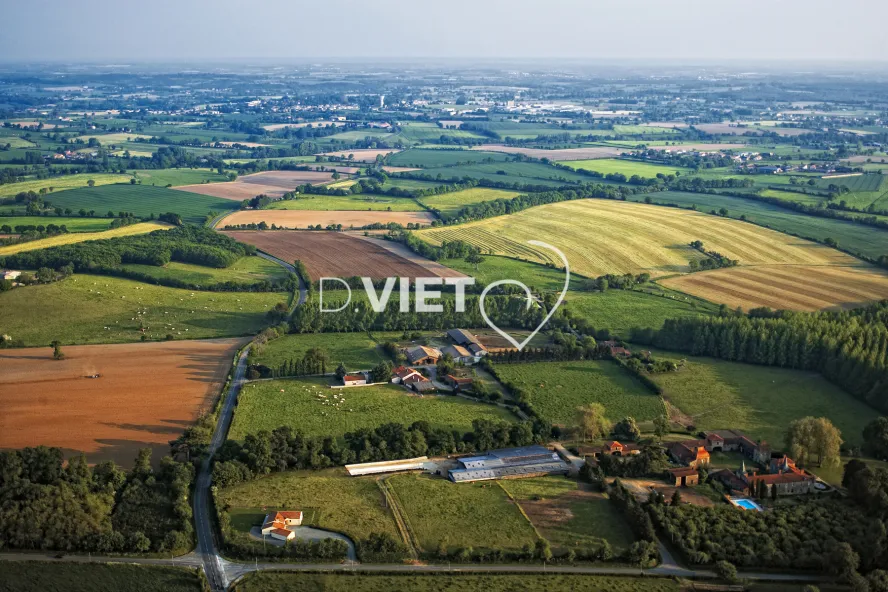 Photo Dominique VIET - ferme plaine bocage