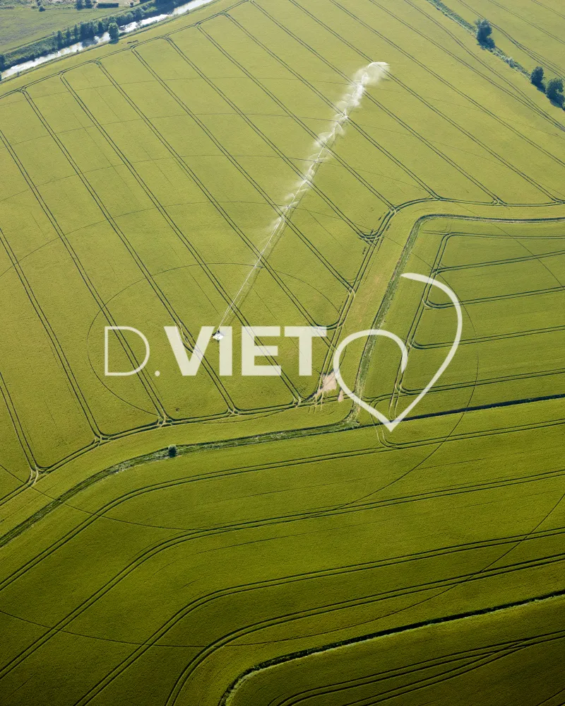 Photo Dominique VIET - Arrosages cultures