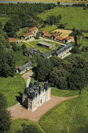 Photo Dominique VIET - chateau et ferme