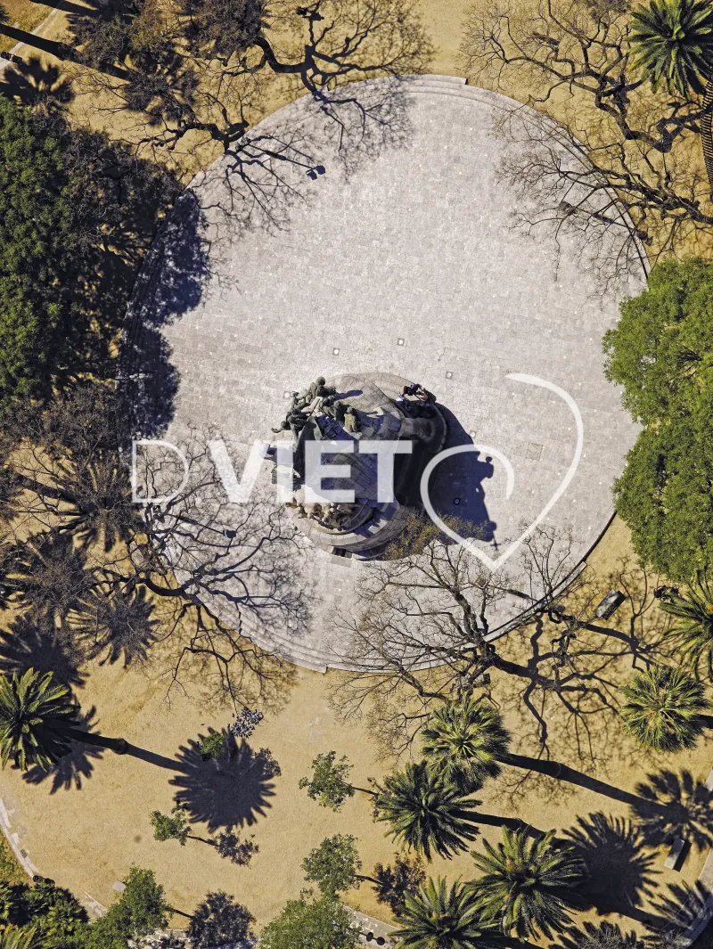 Photo Dominique VIET - Style: H2_2