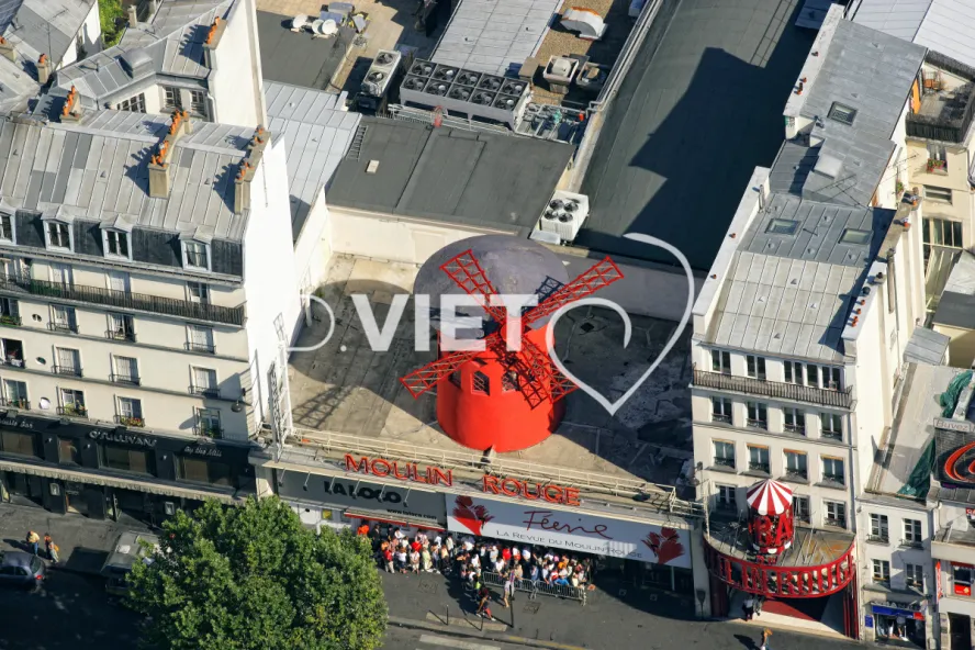 Photo Dominique VIET - Moulin rouge