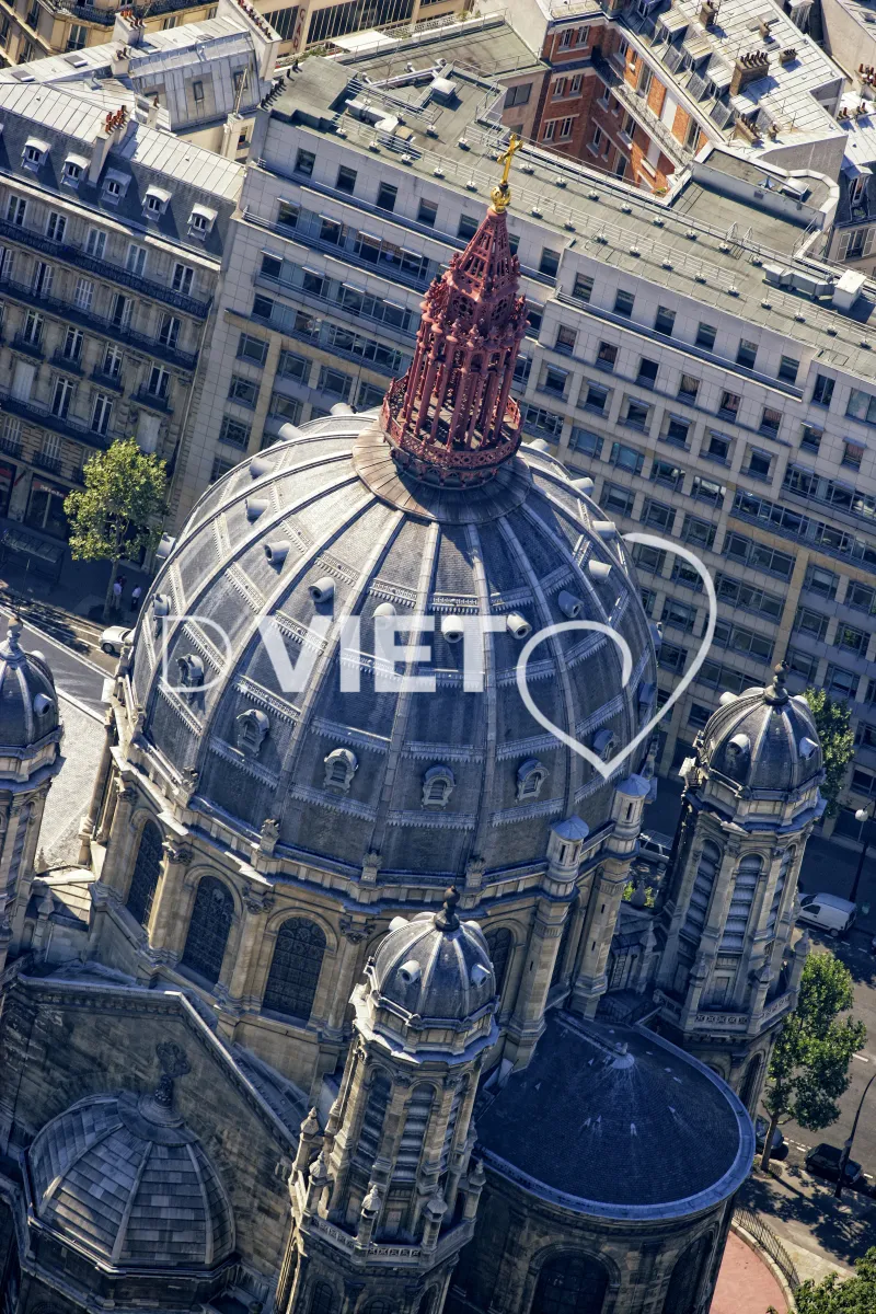 Photo Dominique VIET - Eglise st augustin